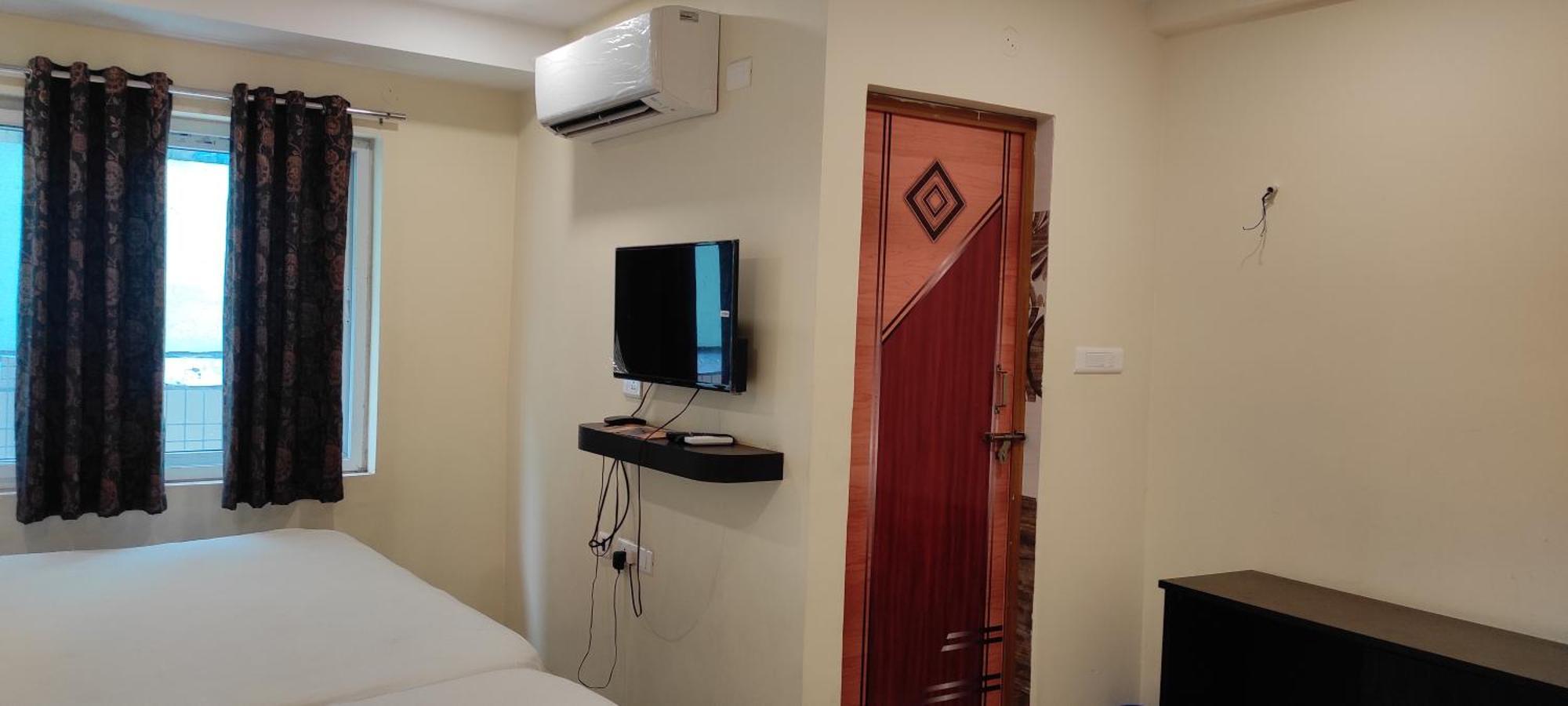 Arvind Stay Hotel, Rk Beach Vizag ヴィシャーカパトナム エクステリア 写真